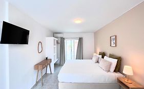 Nisea Apartments